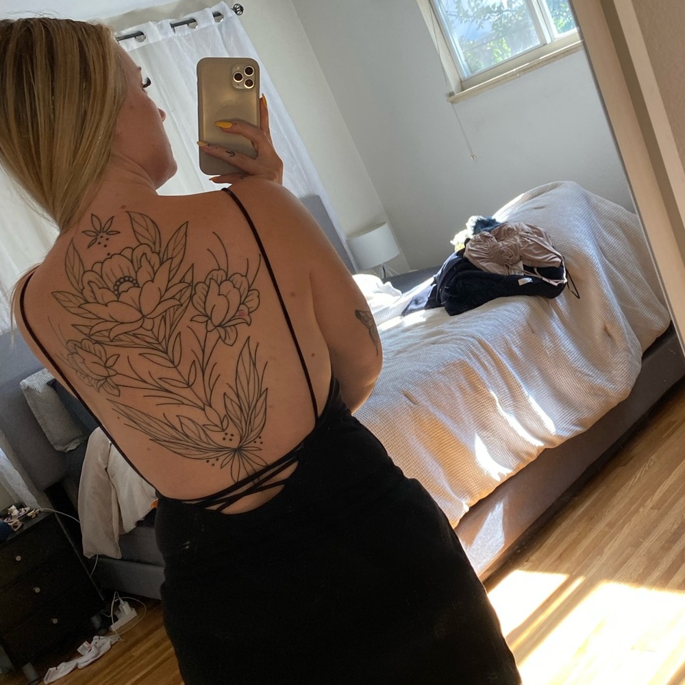 Low back bodysuit - Picture 3 of 5